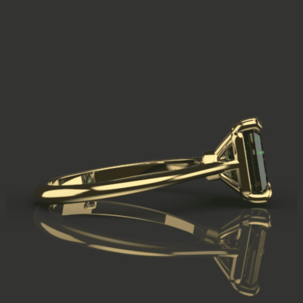 The Emerald Royale Ring (3) The Emerald Royale Ring